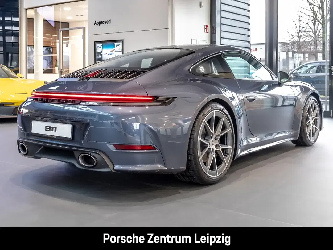 Porsche 992 Carrera T - Thumbnail 6