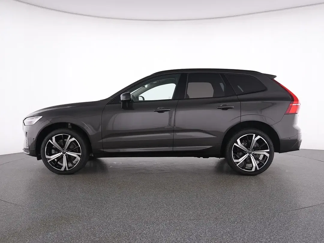 Volvo XC60 B5 AWD Ultra Dark - Thumbnail 10