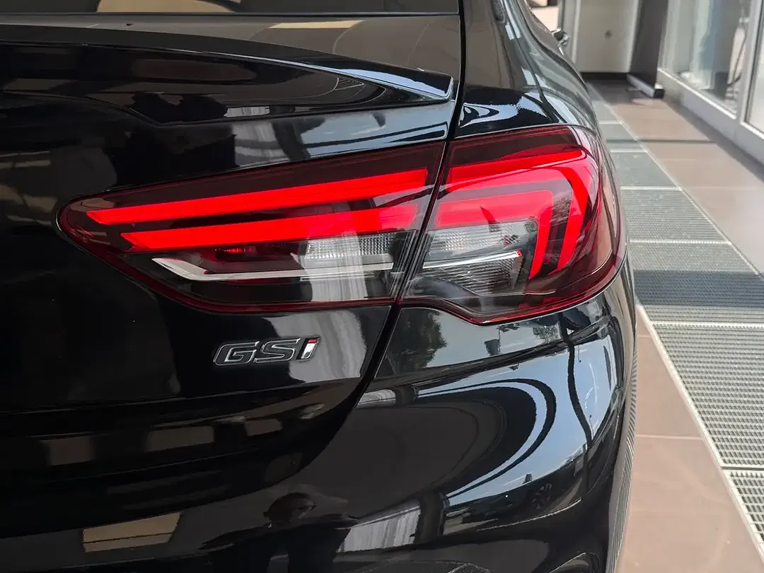 Opel Insignia 2.0 4x4 GSi - Thumbnail 9