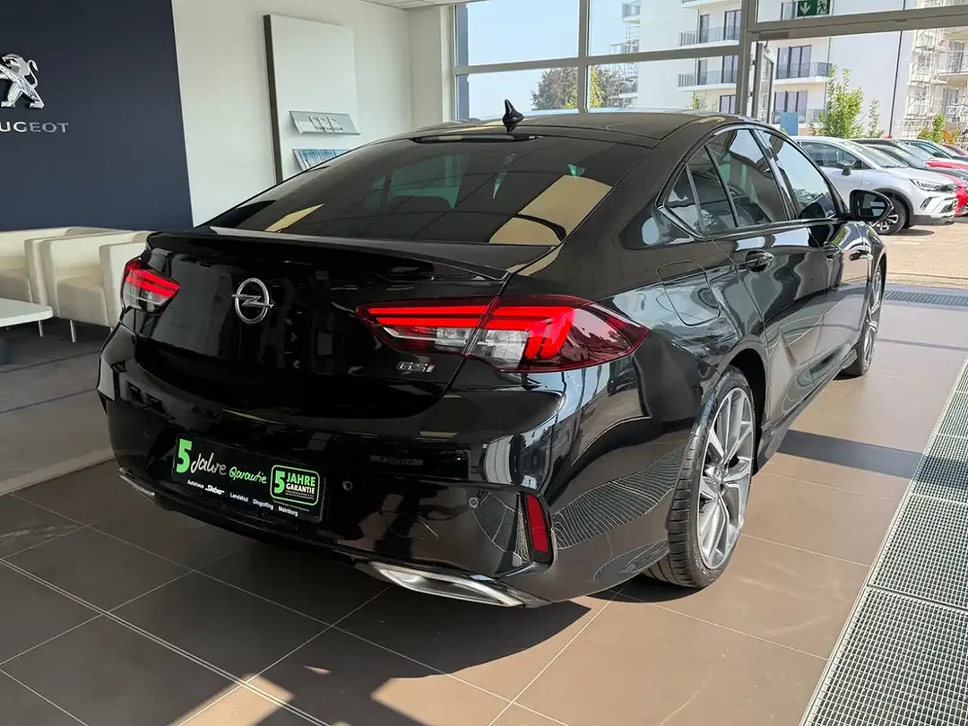 Opel Insignia 2.0 4x4 GSi - Thumbnail 4