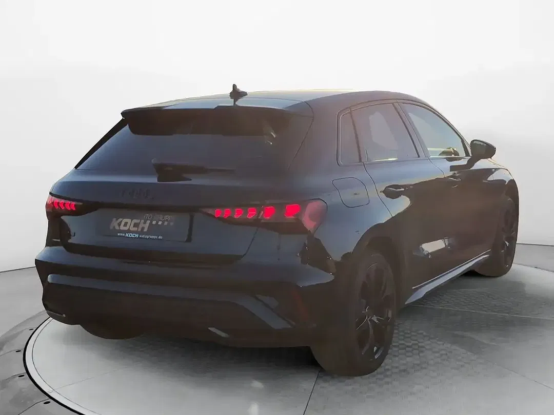 Audi A3 TFSI S tronic S line - Thumbnail 5