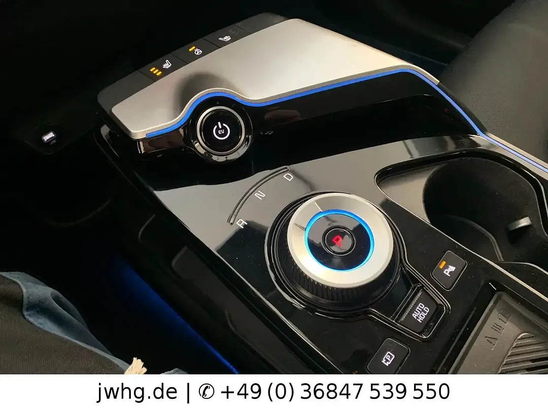 Kia EV6 - Thumbnail 11