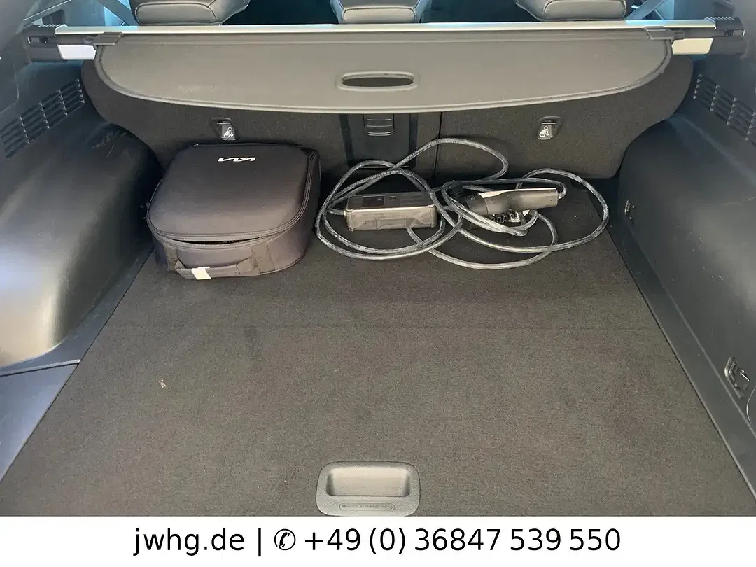 Kia EV6 - Thumbnail 5