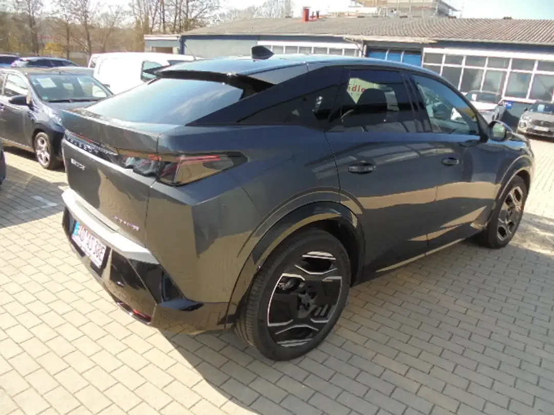 Peugeot 3008 EV GT - Thumbnail 5