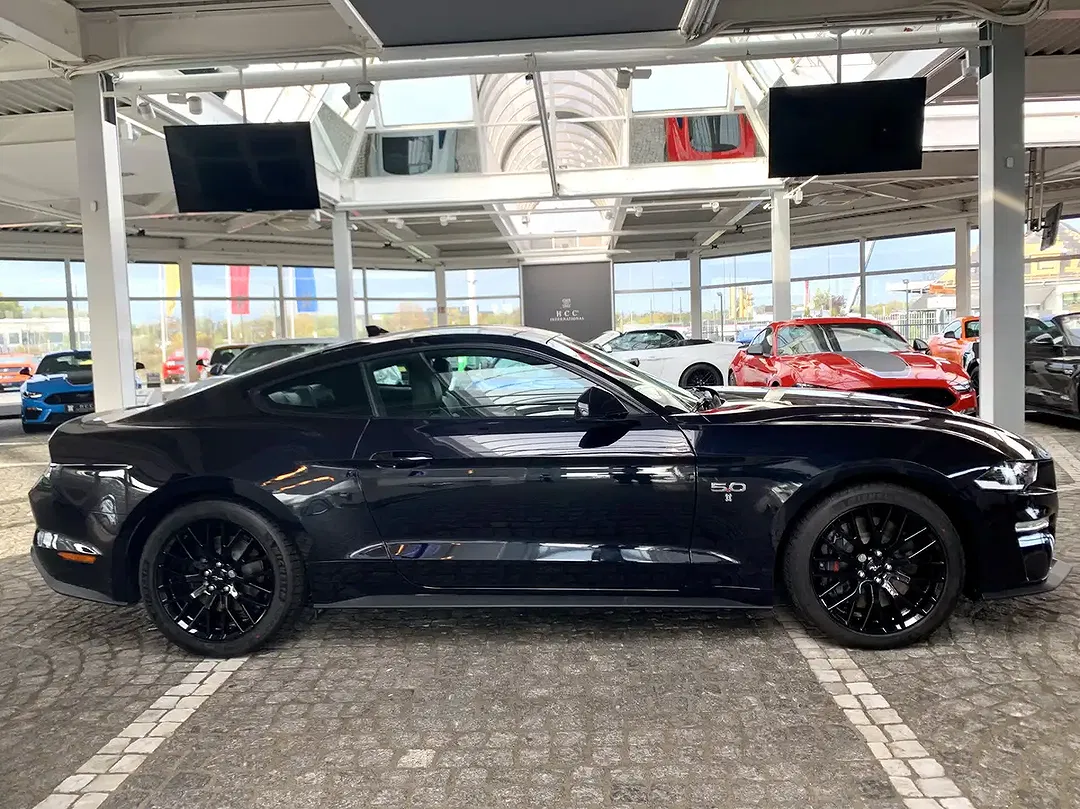 Ford Mustang AUT GT - Thumbnail 8