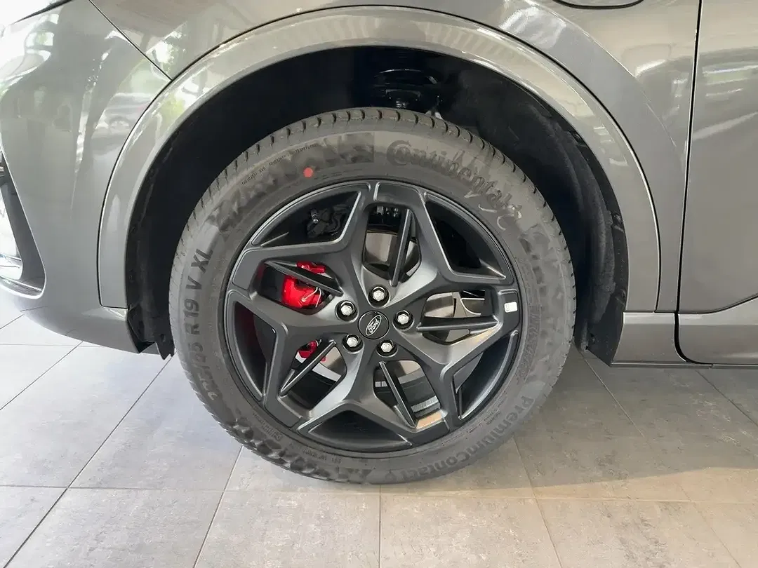 Ford Kuga PHEV - Thumbnail 7
