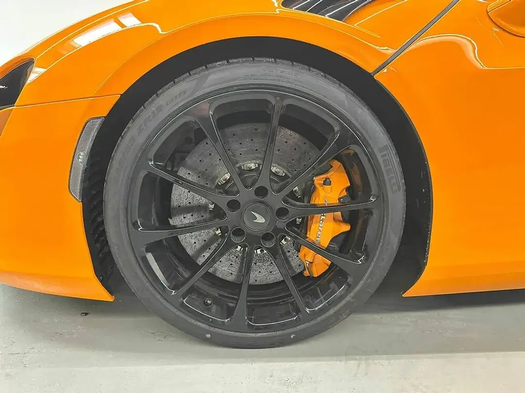 McLaren Artura Spider - Thumbnail 4