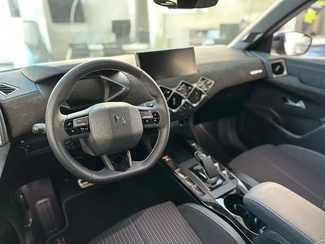 DS Automobiles DS 3 Crossback - Thumbnail 12