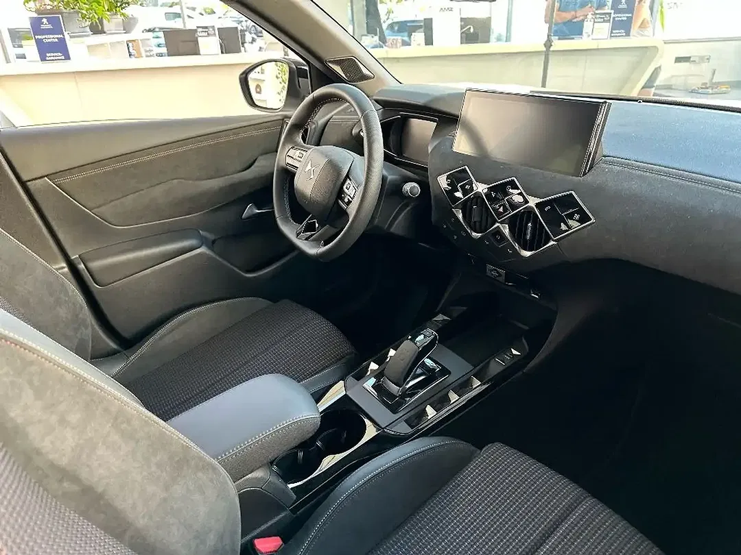 DS Automobiles DS 3 Crossback - Thumbnail 13