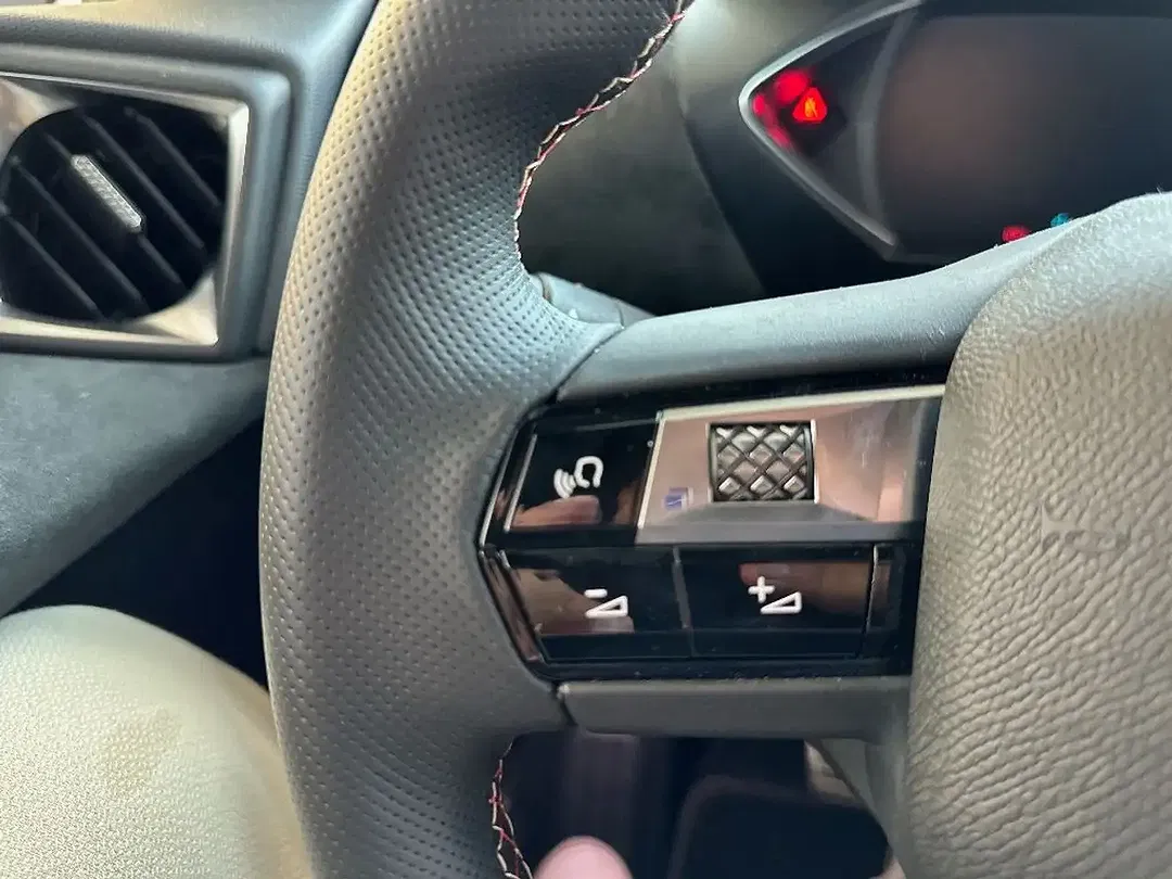 DS Automobiles DS 3 Crossback - Thumbnail 15