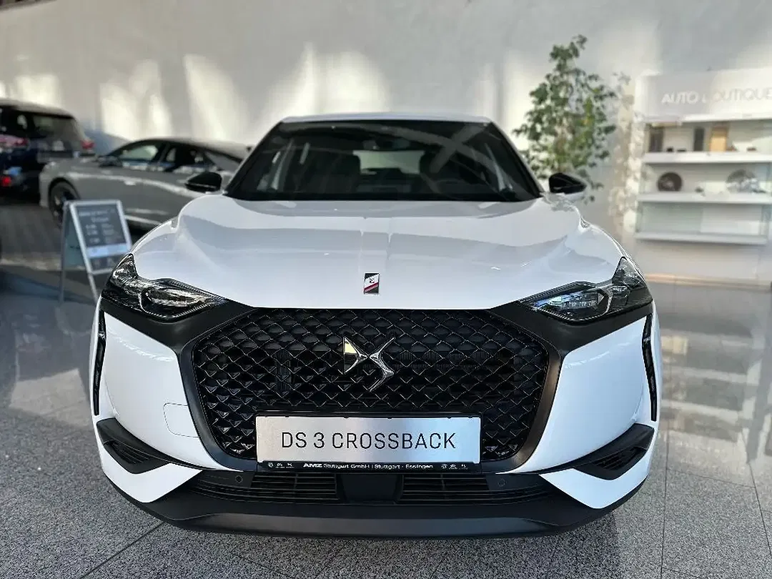 DS Automobiles DS 3 Crossback - Thumbnail 1