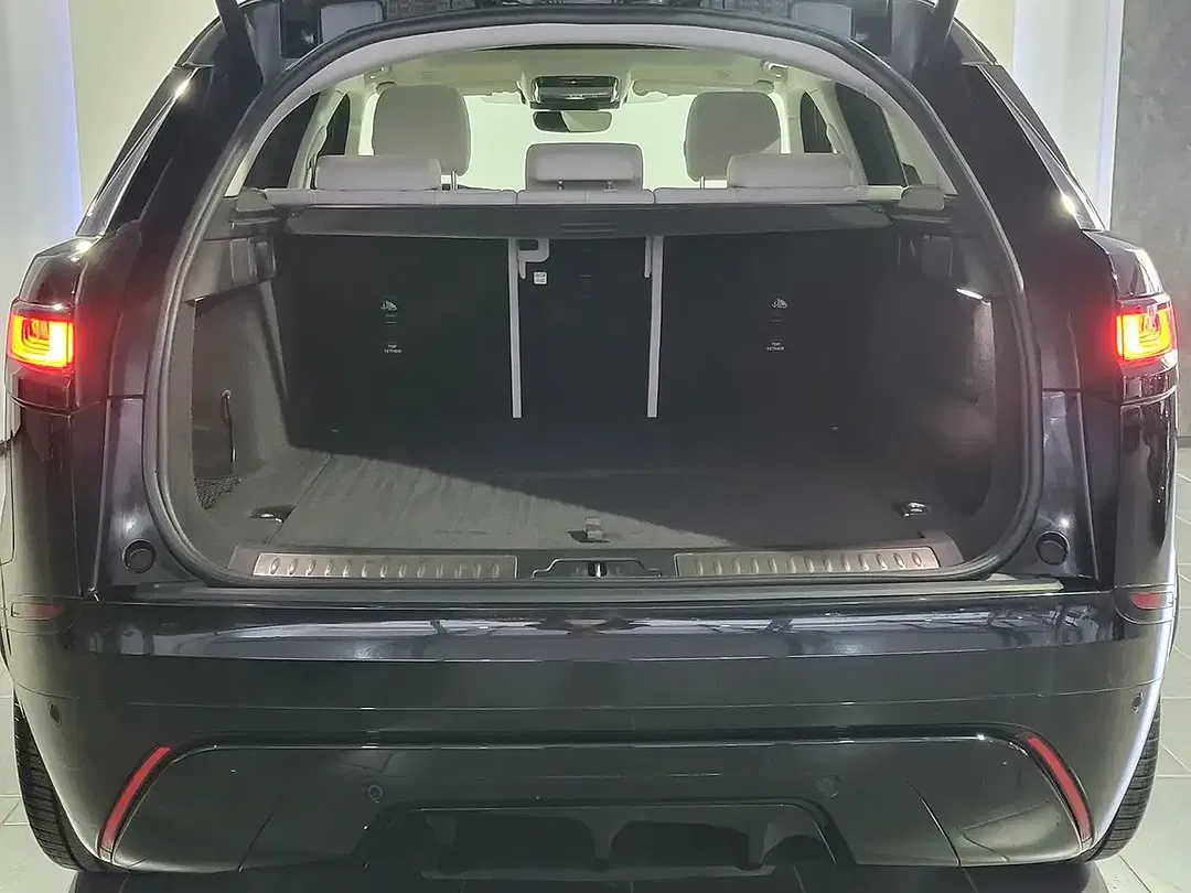 Land Rover Range Rover Velar R-Dynamic SE - Thumbnail 13