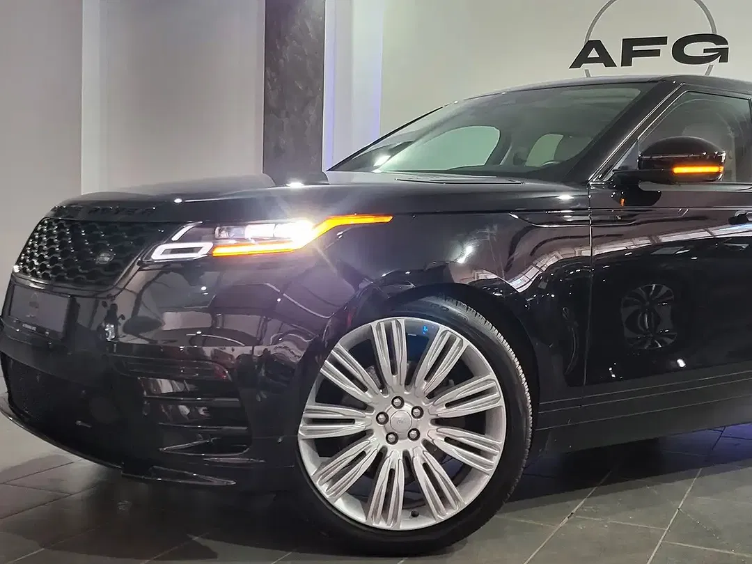 Land Rover Range Rover Velar R-Dynamic SE - Thumbnail 9