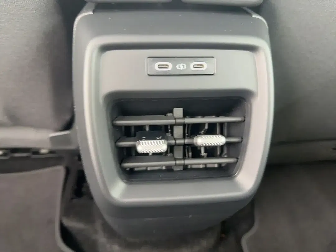 Volkswagen ID.3 - Thumbnail 14