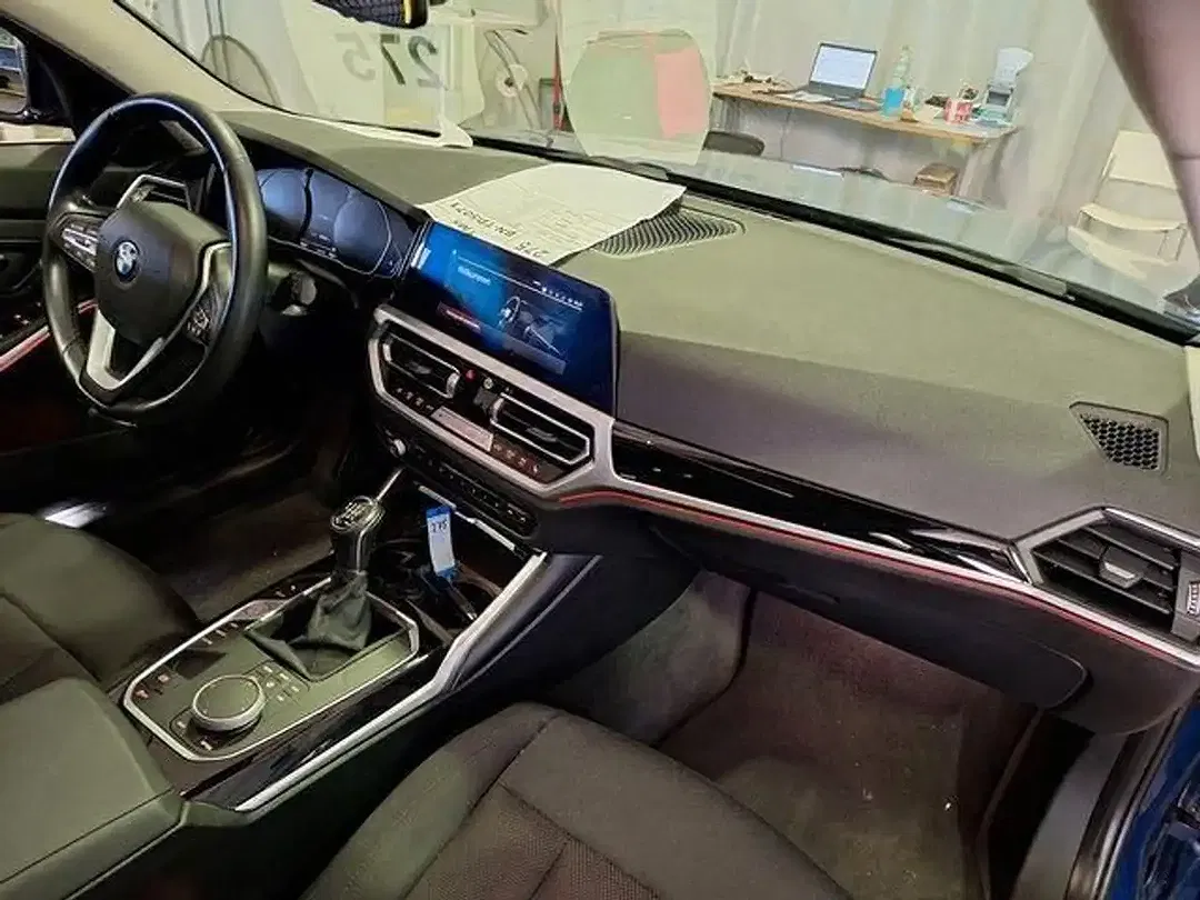 BMW 318 Touring Plus - Thumbnail 5