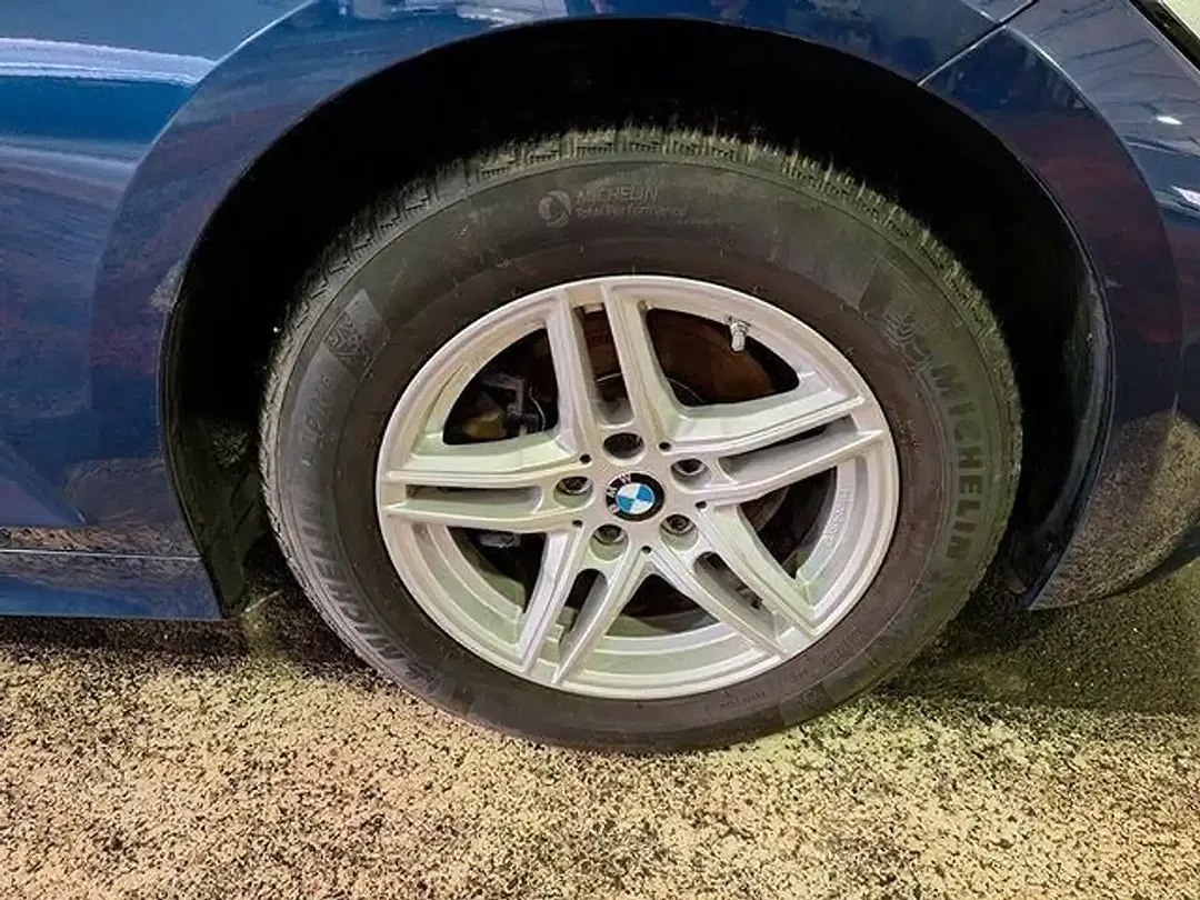 BMW 318 Touring Plus - Thumbnail 8