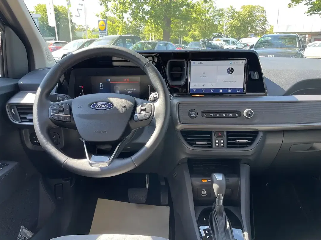 Ford Tourneo Courier Titanium - Thumbnail 7
