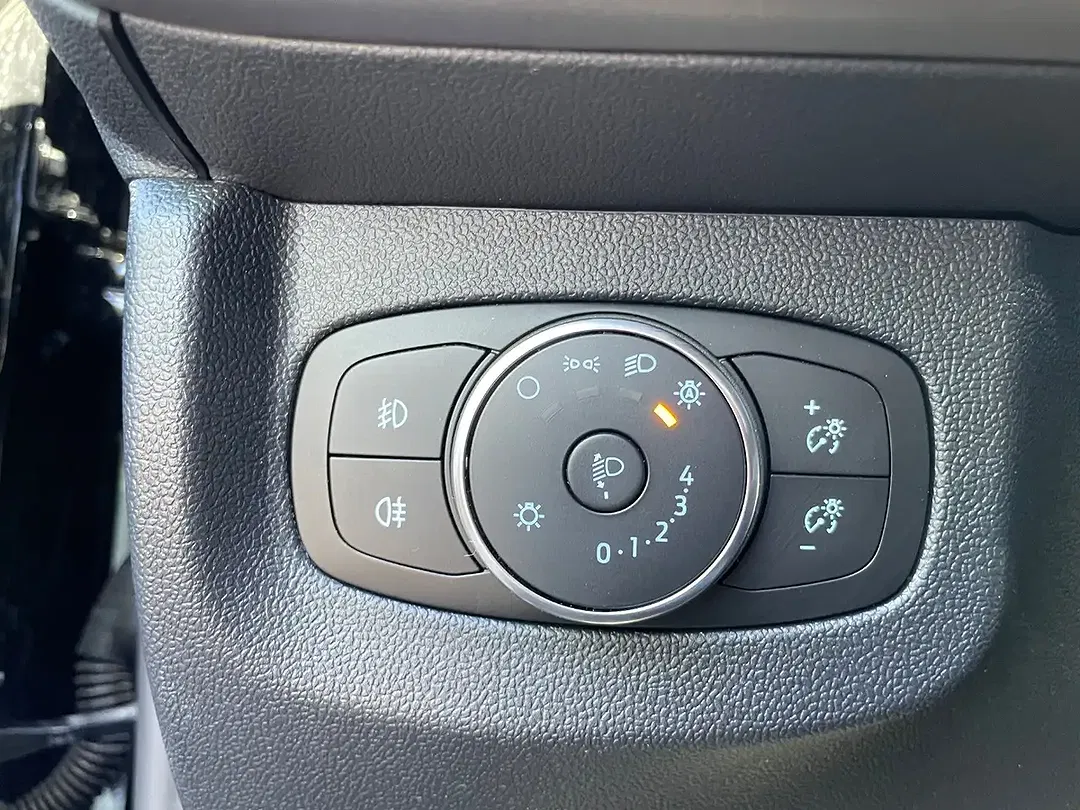 Ford Tourneo Courier Titanium - Thumbnail 18