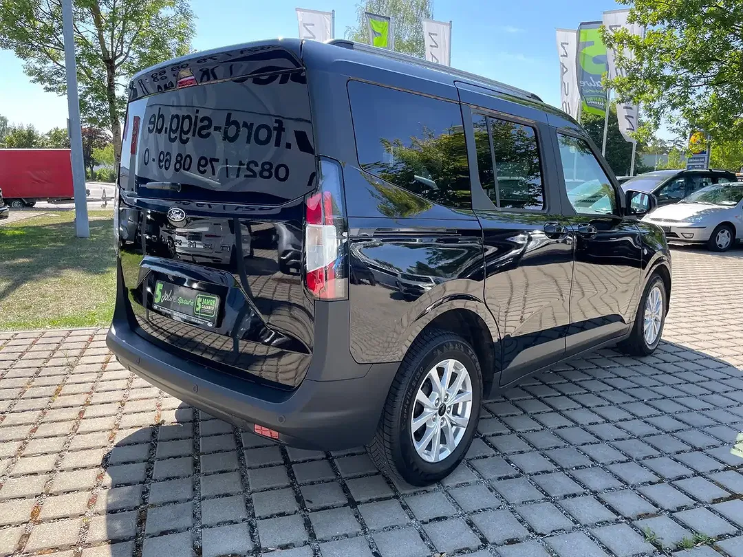 Ford Tourneo Courier Titanium - Thumbnail 5