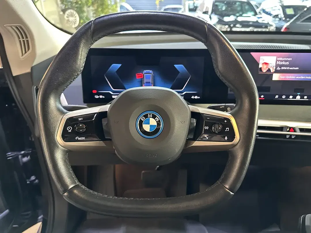 BMW iX xDrive - foto 8