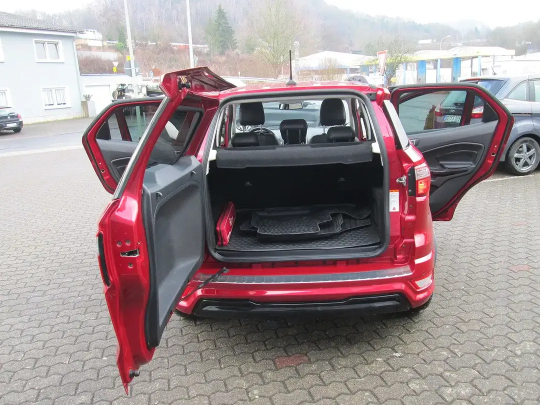 Ford EcoSport ST-Line - Thumbnail 8