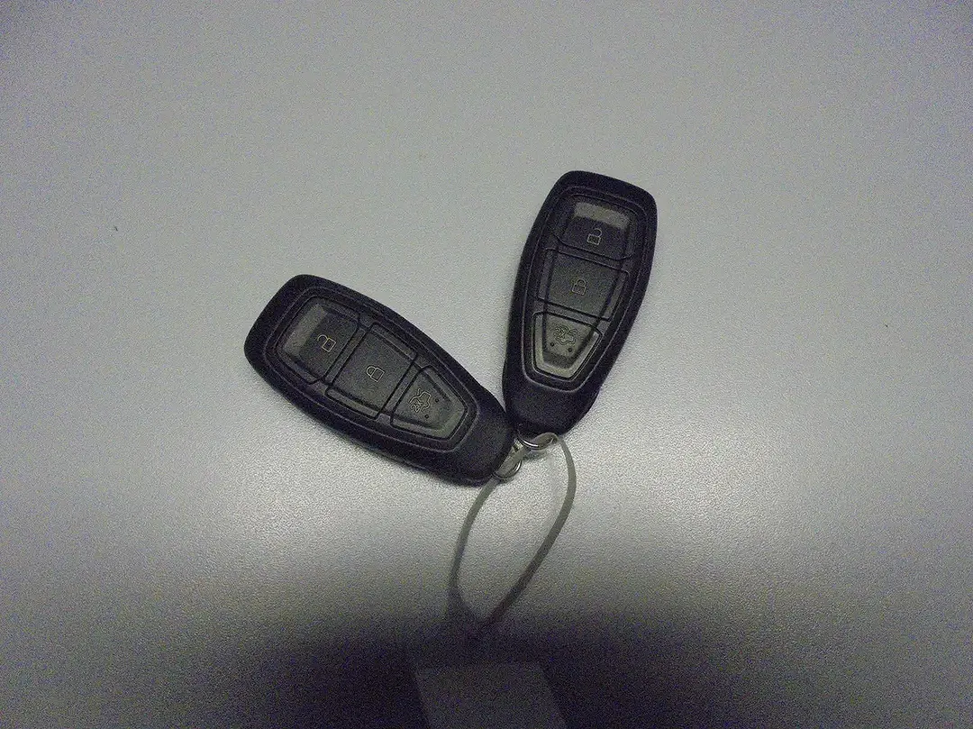 Ford Kuga AUT 4x4 Titanium X - Thumbnail 15