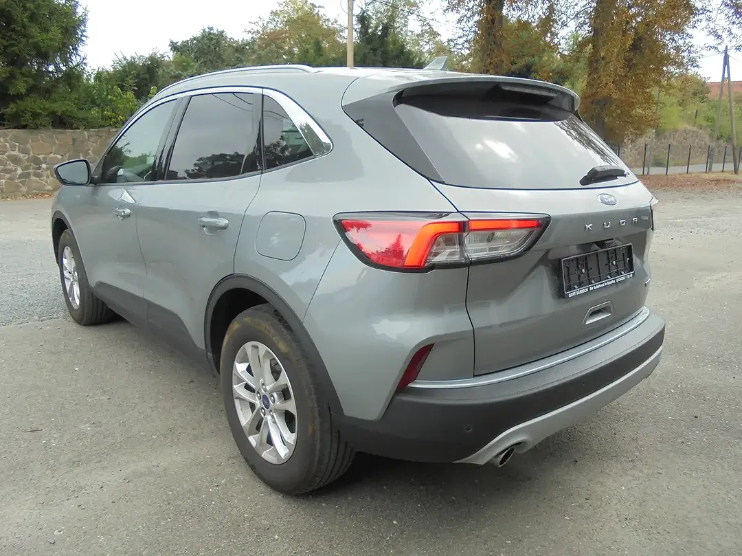Ford Kuga AUT 4x4 Titanium X - Thumbnail 3