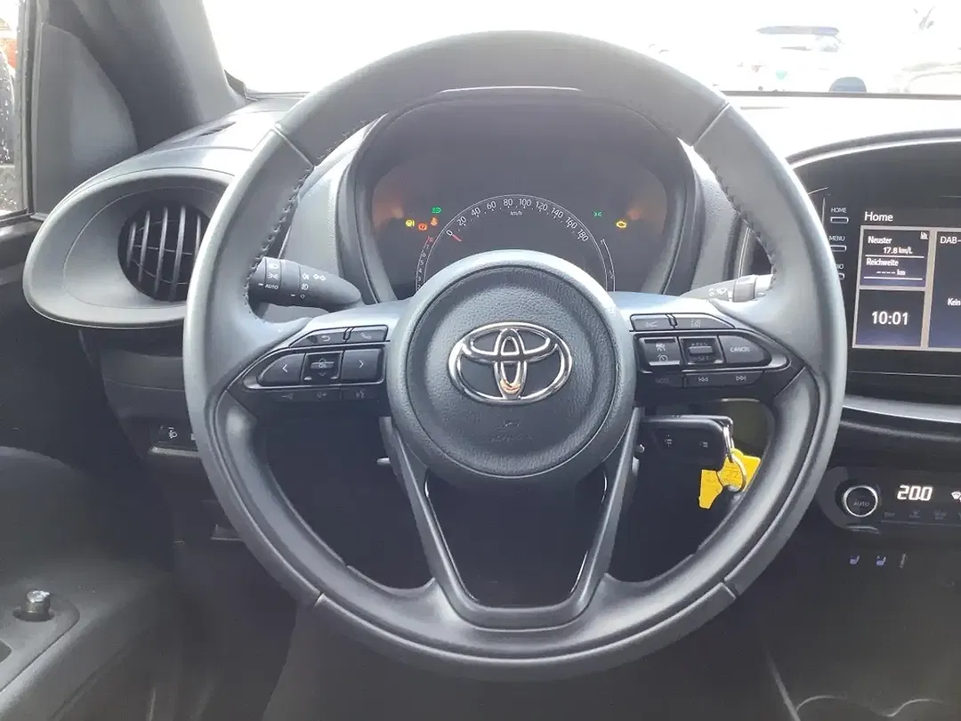 Toyota Aygo Air Active - Thumbnail 9