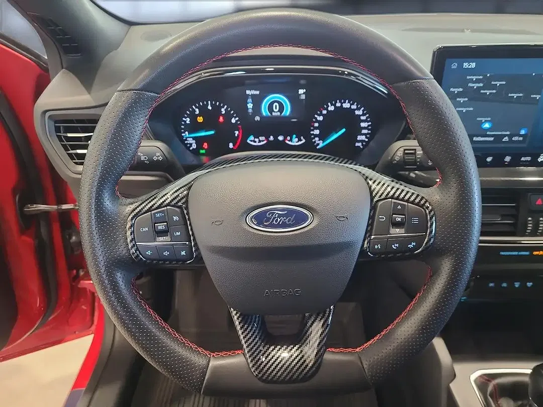 Ford Focus ST-Line - Thumbnail 14