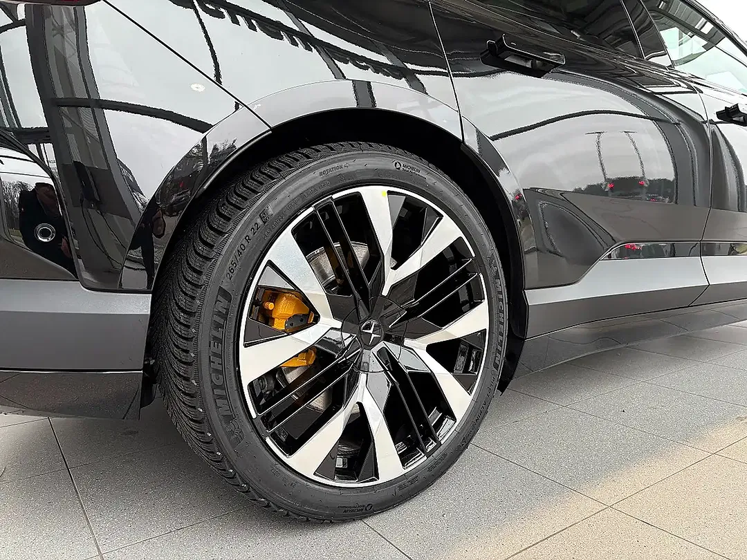 Polestar 4 100 kWh Performance Long Range Dual Motor - Thumbnail 5