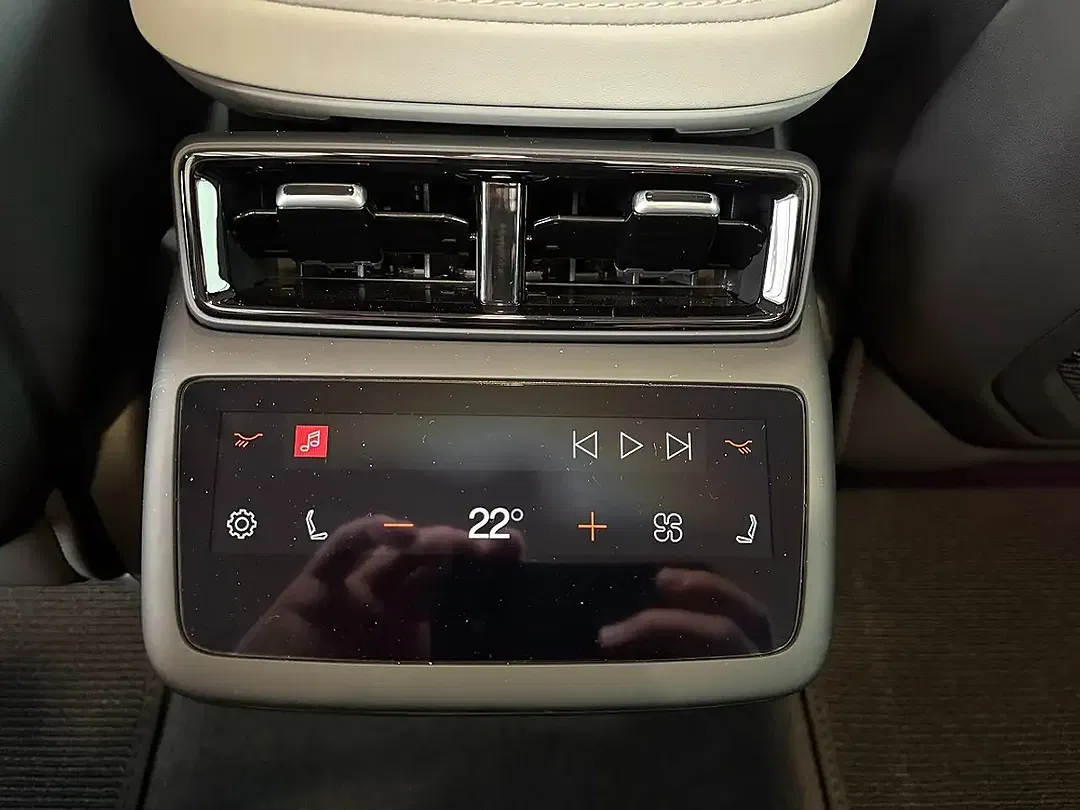 Polestar 4 100 kWh Performance Long Range Dual Motor - Thumbnail 7