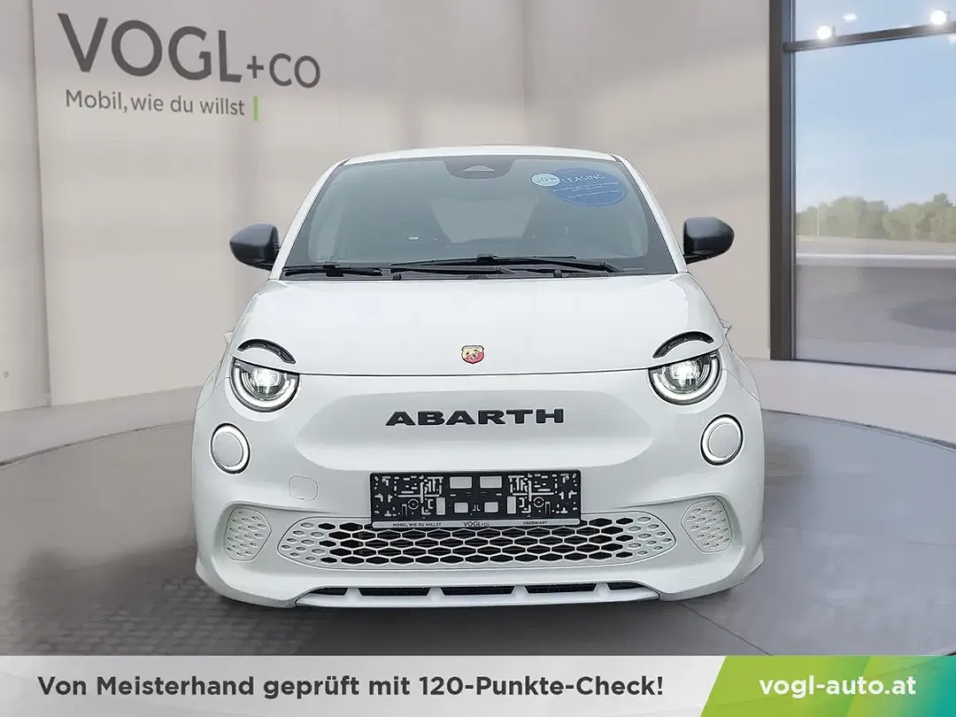 Abarth 500e - Thumbnail 6
