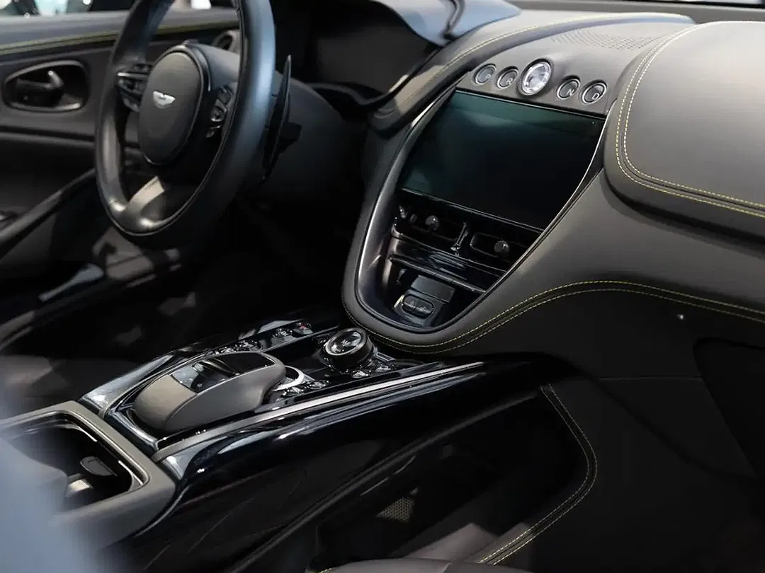 Aston Martin DBX 707 - Thumbnail 10