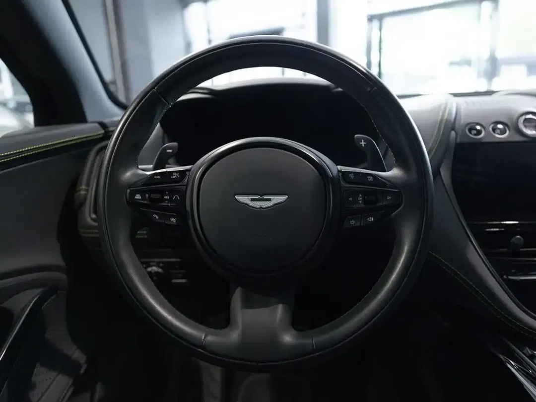 Aston Martin DBX 707 - Thumbnail 11