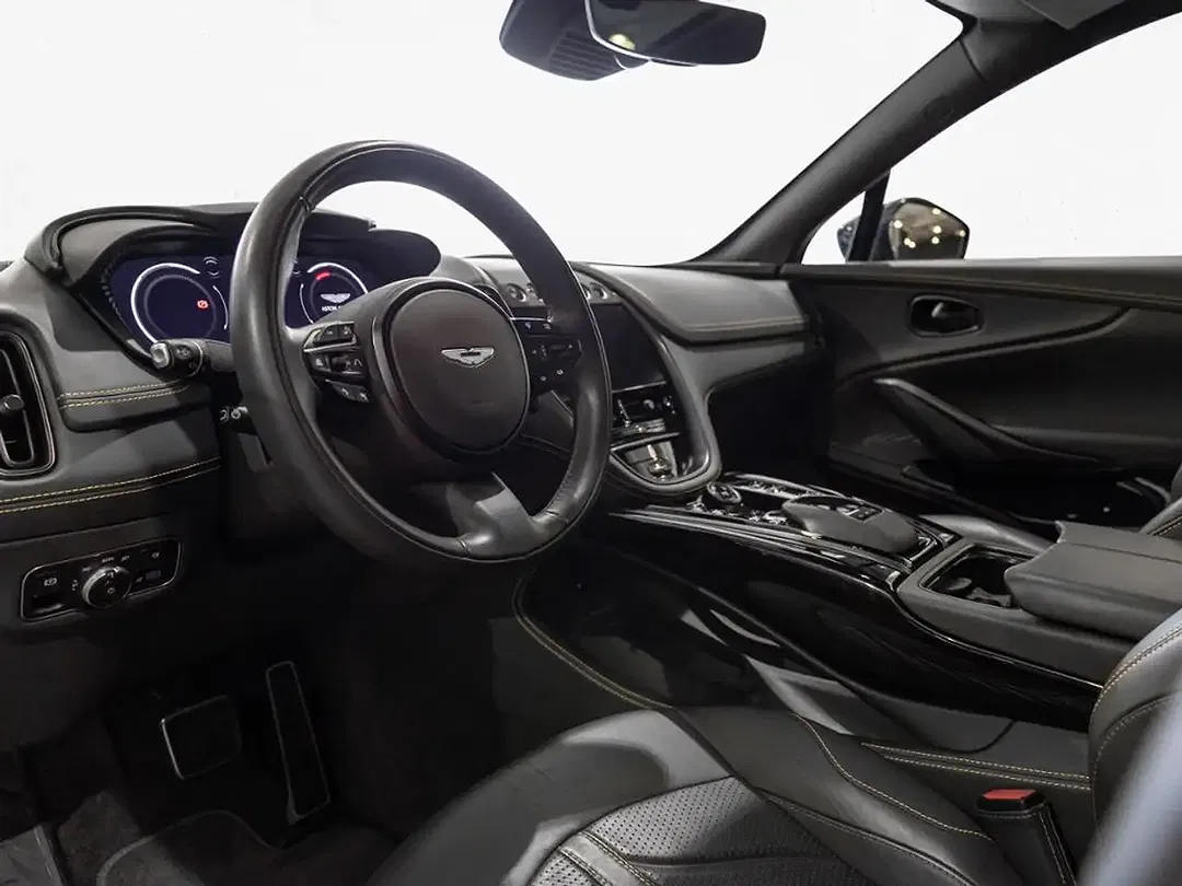 Aston Martin DBX 707 - Thumbnail 3