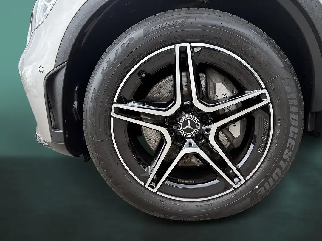 Mercedes-Benz GLC 300 4MATIC AMG - Thumbnail 9