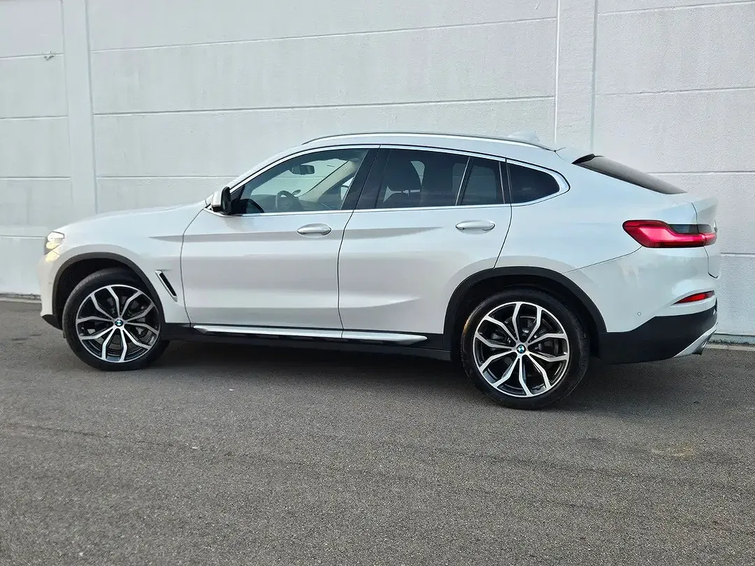 BMW X4 - Thumbnail 5