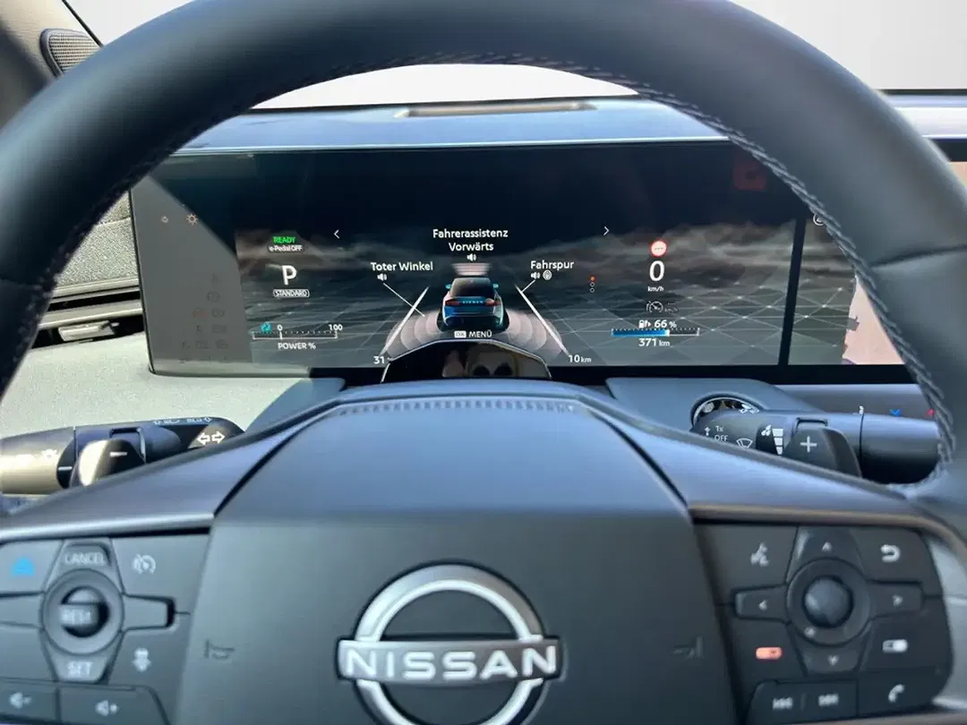 Nissan Leaf Evolve - Thumbnail 11