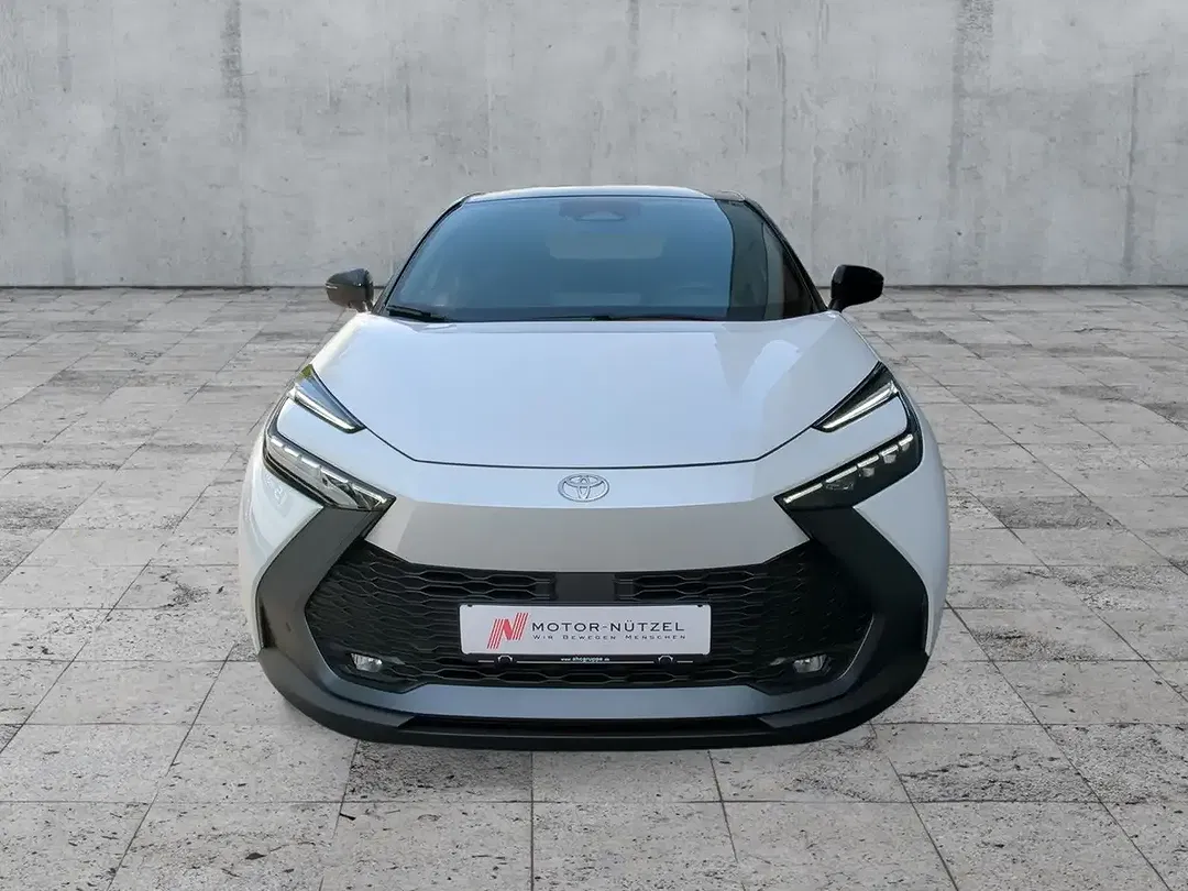 Toyota C-HR Hybrid Team Deutschland - Thumbnail 3