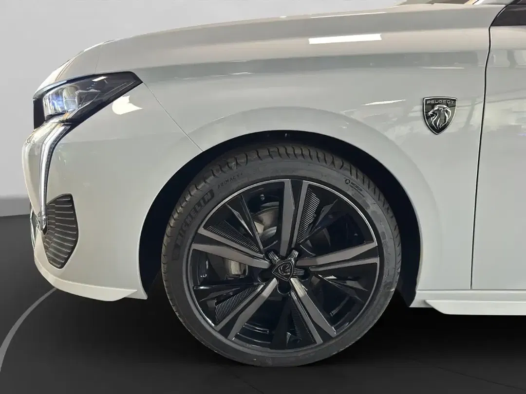 Peugeot 308 130 PureTech GT - Thumbnail 9