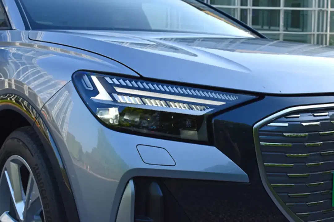 Audi Q4 e-tron 40 Matrix LED Sportback S line - foto 2