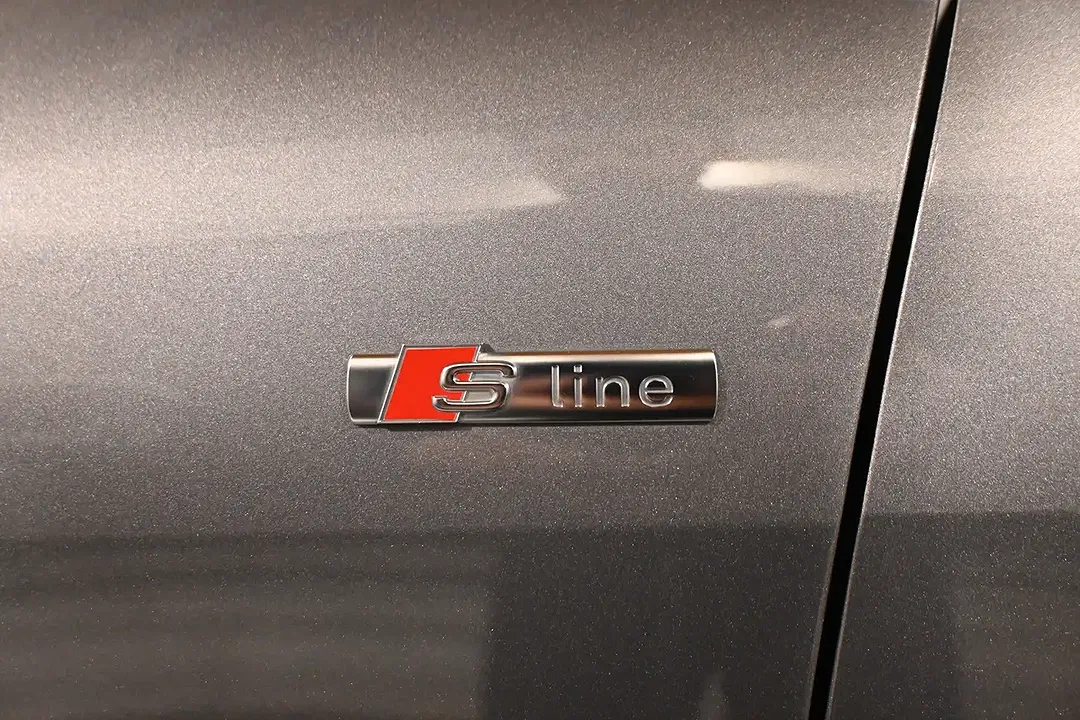 Audi Q4 e-tron 40 Matrix LED Sportback S line - Thumbnail 5