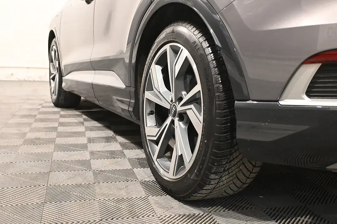 Audi Q4 e-tron 40 Matrix LED Sportback S line - Thumbnail 7