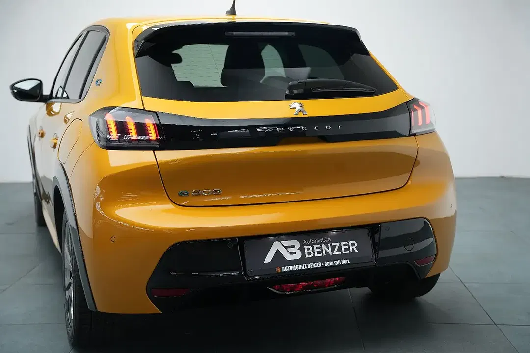 Peugeot 208 Allure - Thumbnail 8