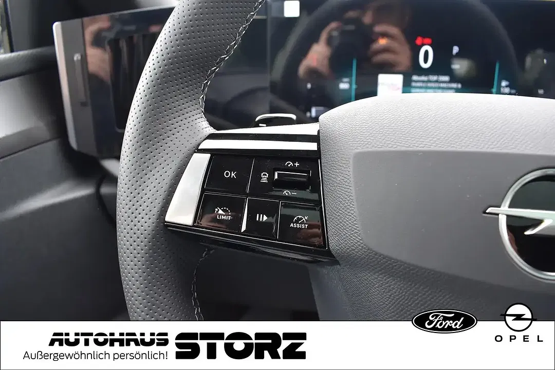 Opel Astra GS - Thumbnail 10