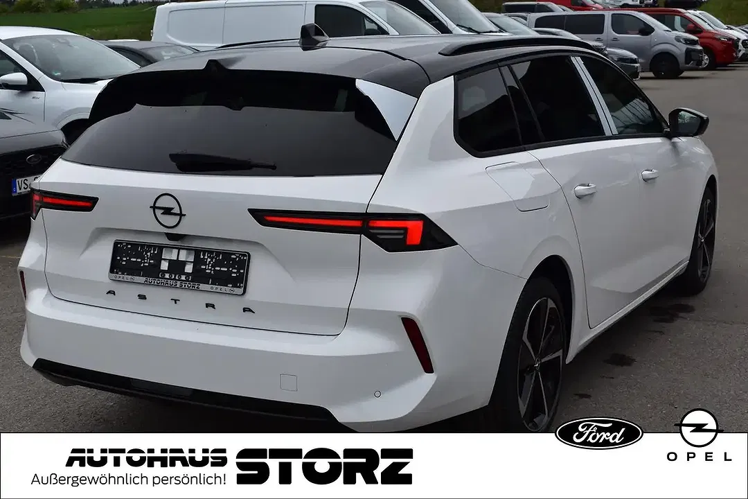 Opel Astra GS - Thumbnail 3