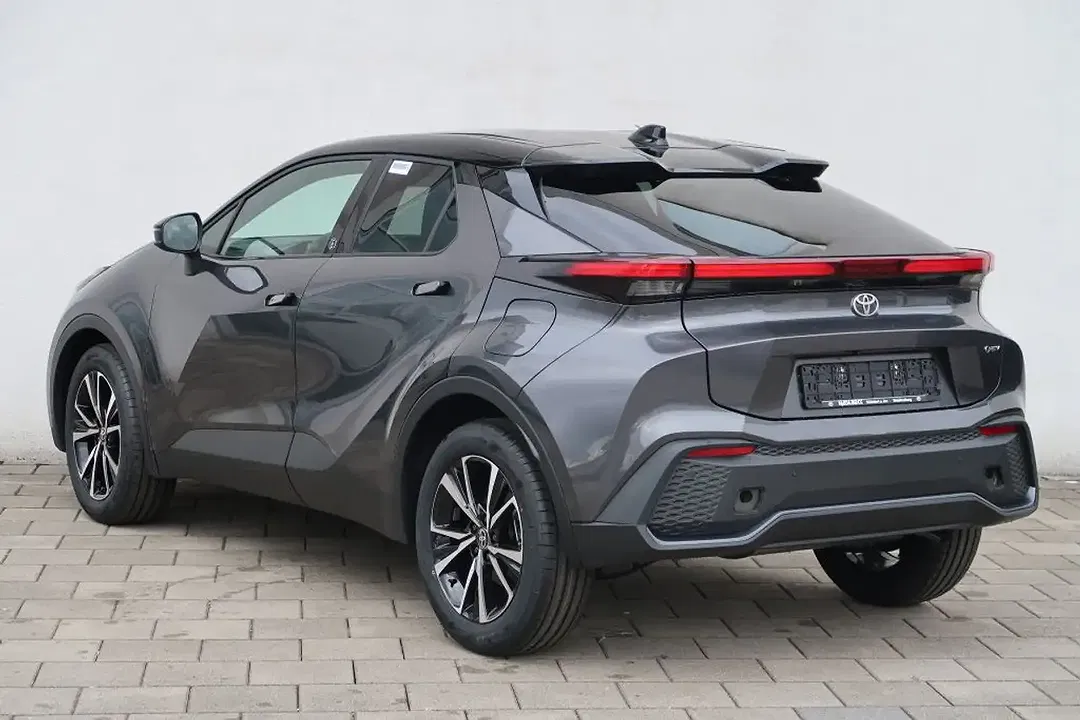 Toyota C-HR Hybrid Team Deutschland - Thumbnail 3