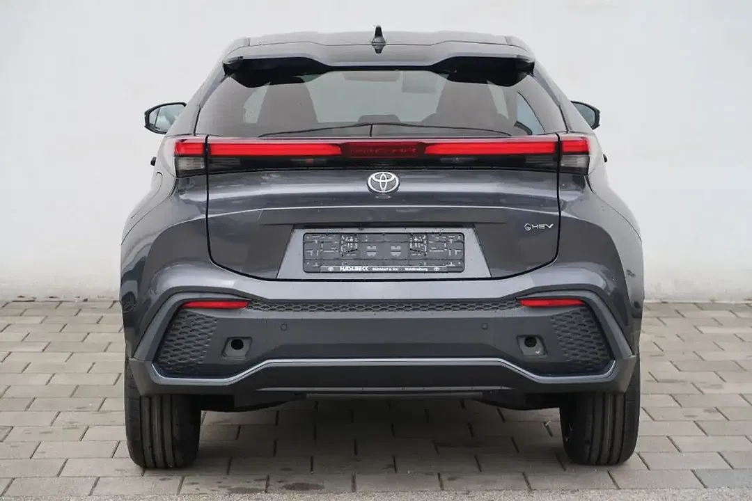 Toyota C-HR Hybrid Team Deutschland - Thumbnail 4