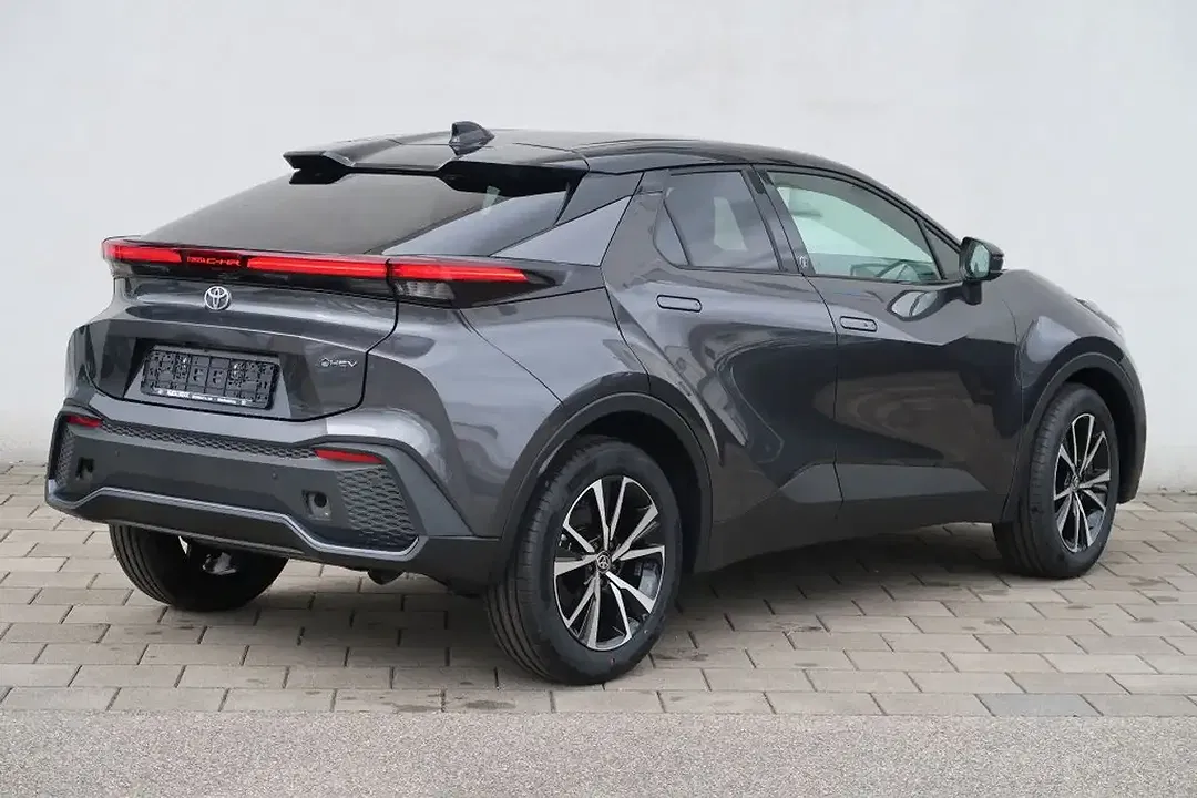 Toyota C-HR Hybrid Team Deutschland - Thumbnail 5