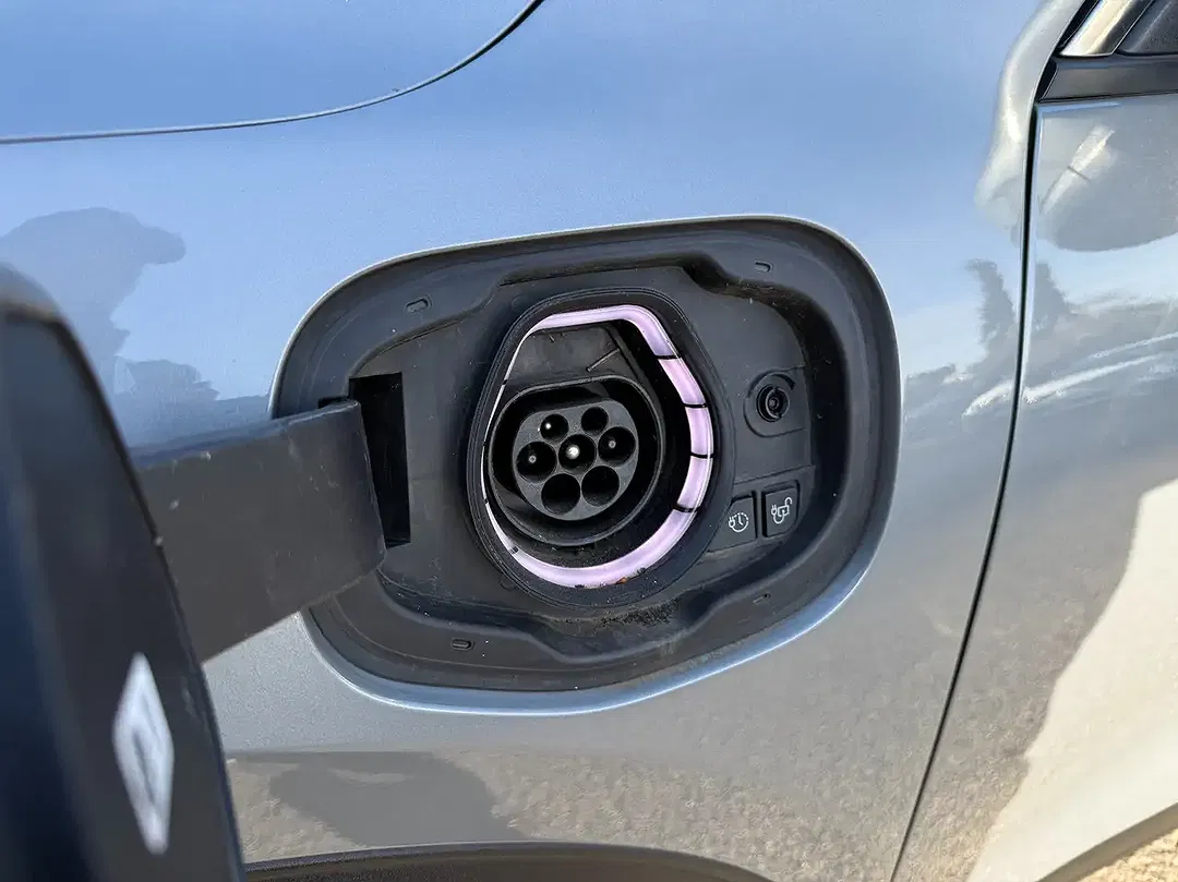 Ford Kuga 2.5 EcoBoost PHEV Hybrid - Thumbnail 4